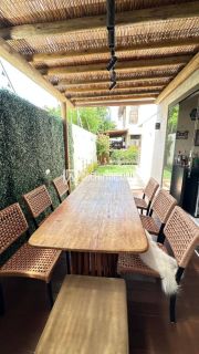OPORTUNIDADE EM GUARAJUBA – 3 quartos (2 suítes)