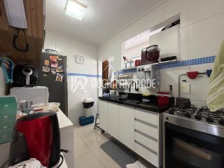 Apartamento à Venda - 2/4 com suite e garagem