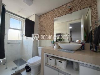 Apartamento à Venda - 2/4 com suite e garagem