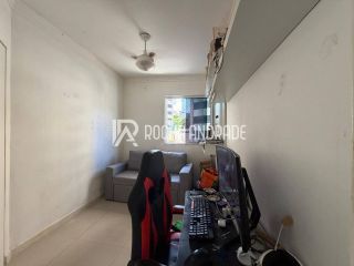 Apartamento à Venda - 2/4 com suite e garagem