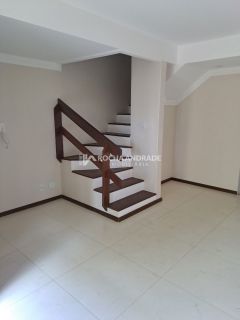 Casa de Condomínio Para Vender com 2 suítes com dependência no bairro Jaguaribe em Salvador