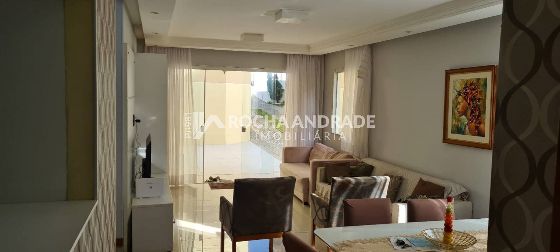 Casa Para Vender com 4 quartos 3 suítes no bairro Ipitanga em Lauro De Freitas