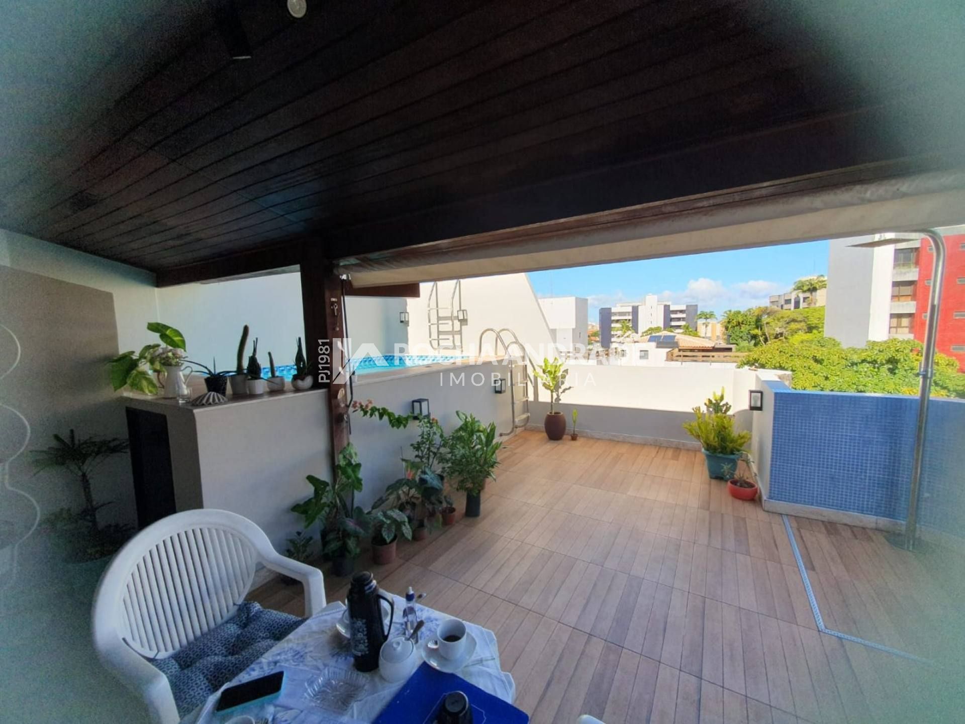 Cobertura Para Vender com 3 quartos 2 suítes no bairro Rio Vermelho em Salvador