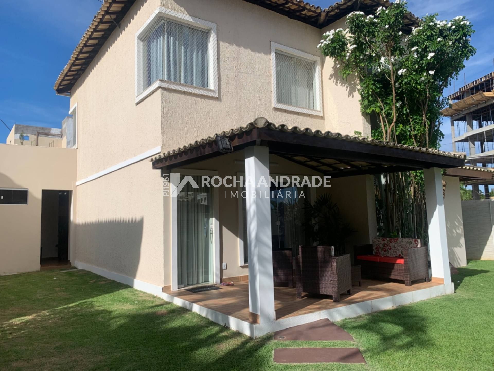 Casa Para Vender com 4 quartos 1 suítes no bairro Centro em Lauro De Freitas