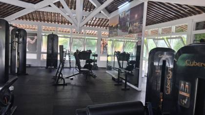 Casa 4/4 no condomínio 4 rodas,  pedra do Sal, Itapuã 