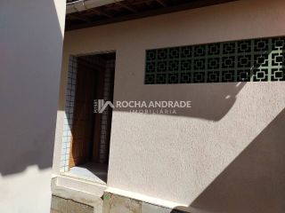 Casa térrea,com andar superior de 3/4 suíte,no condomínio recanto de Abrantes