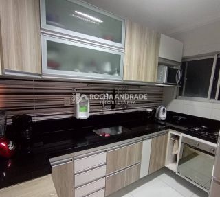 Apartamento Para Vender Mobiliado com 3 quartos,1 suíte, Vaga de garagem no bairro Costa Azul em Salvador
