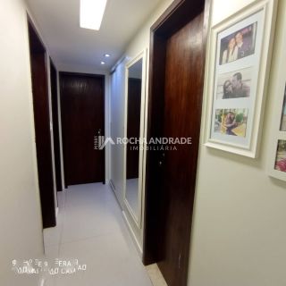 Apartamento Para Vender Mobiliado com 3 quartos,1 suíte, Vaga de garagem no bairro Costa Azul em Salvador