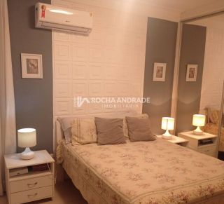 Apartamento Para Vender Mobiliado com 3 quartos,1 suíte, Vaga de garagem no bairro Costa Azul em Salvador