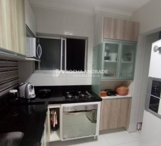 Apartamento Para Vender Mobiliado com 3 quartos,1 suíte, Vaga de garagem no bairro Costa Azul em Salvador