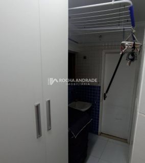 Apartamento Para Vender Mobiliado com 3 quartos,1 suíte, Vaga de garagem no bairro Costa Azul em Salvador