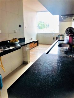 Apartamento Para Vender com 3 quartos  bairro Barra