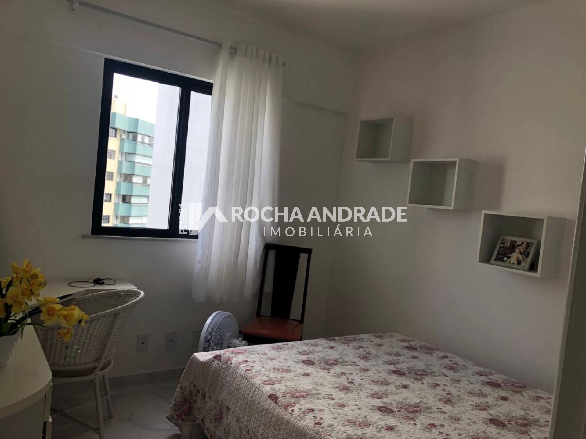 Edifício Residencial Para Vender com 03 quartos 01 suítes no bairro Brotas em Salvador