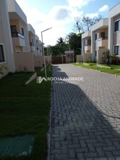 Casa de Condomínio Para Vender com 4 quartos Catu de Abrantes