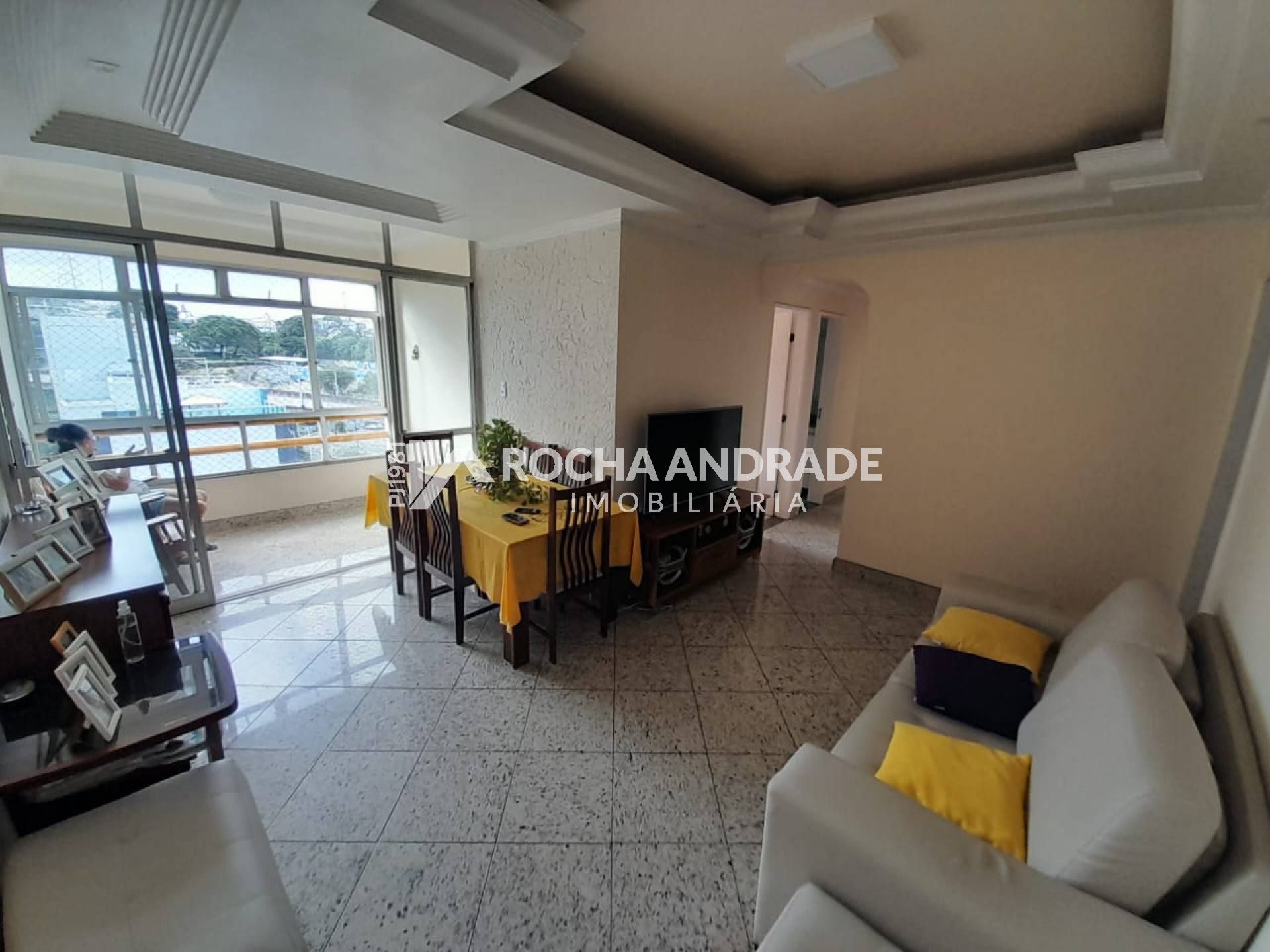 3/4 DEPENDENCIA , SUITE, VARANDA, PISCINA, 2 GARAGENS - 82m2