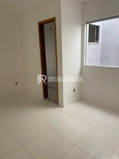Casa Venda Ipitanga, condomínio fechado, 2 pavimentos, nova.