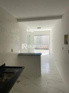 Casa Venda Ipitanga, condomínio fechado, 2 pavimentos, nova.
