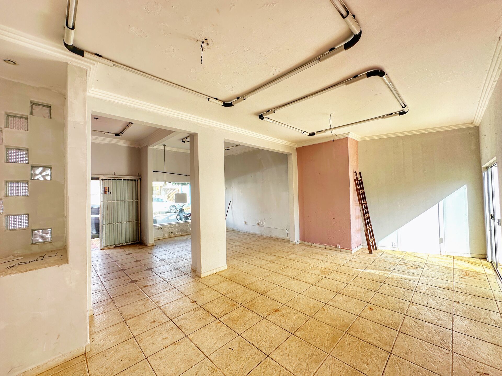 Salão comercial à venda no bairro Centro em Santa Gertrudes/SP