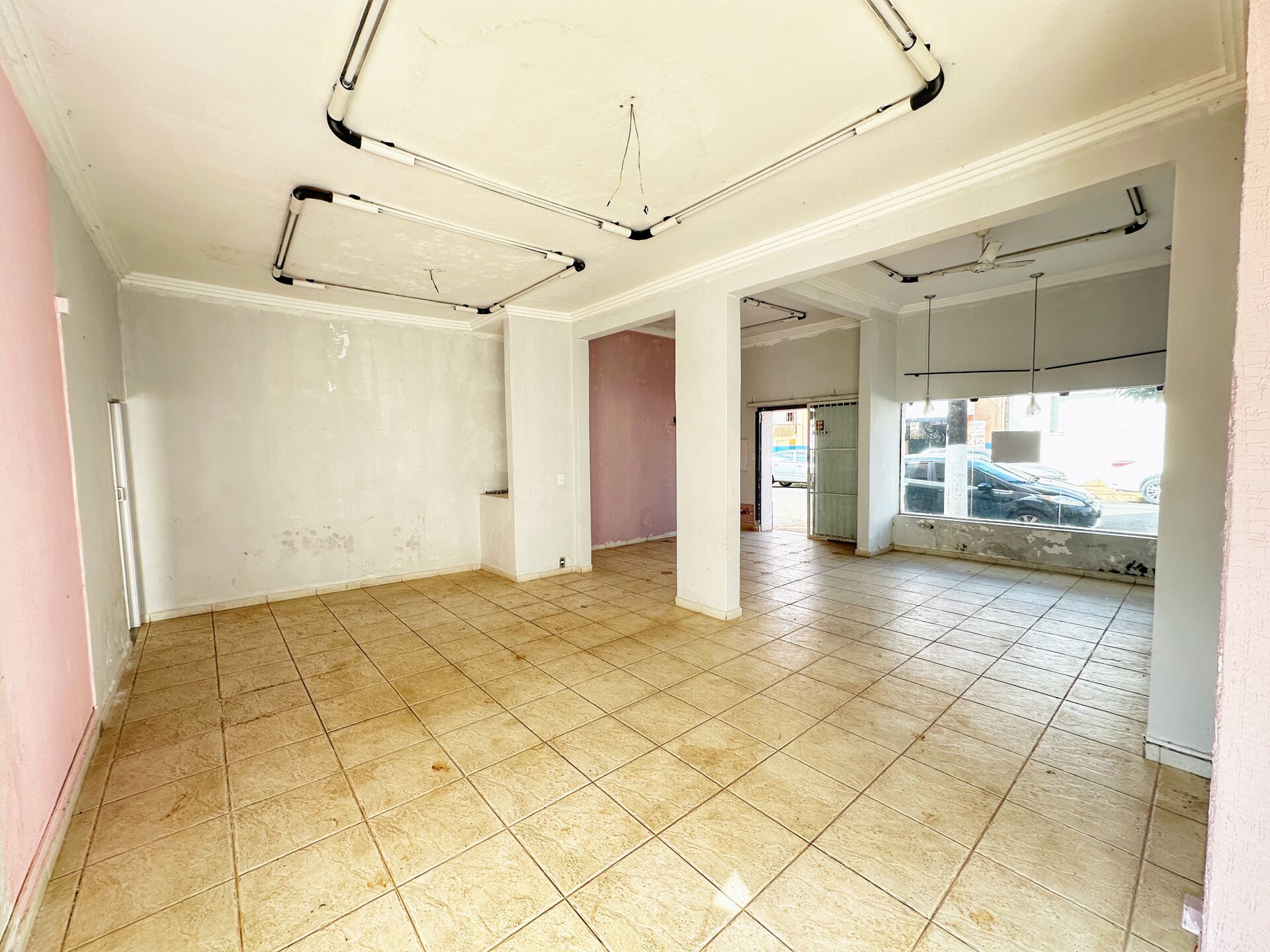Salão comercial à venda no bairro Centro em Santa Gertrudes/SP
