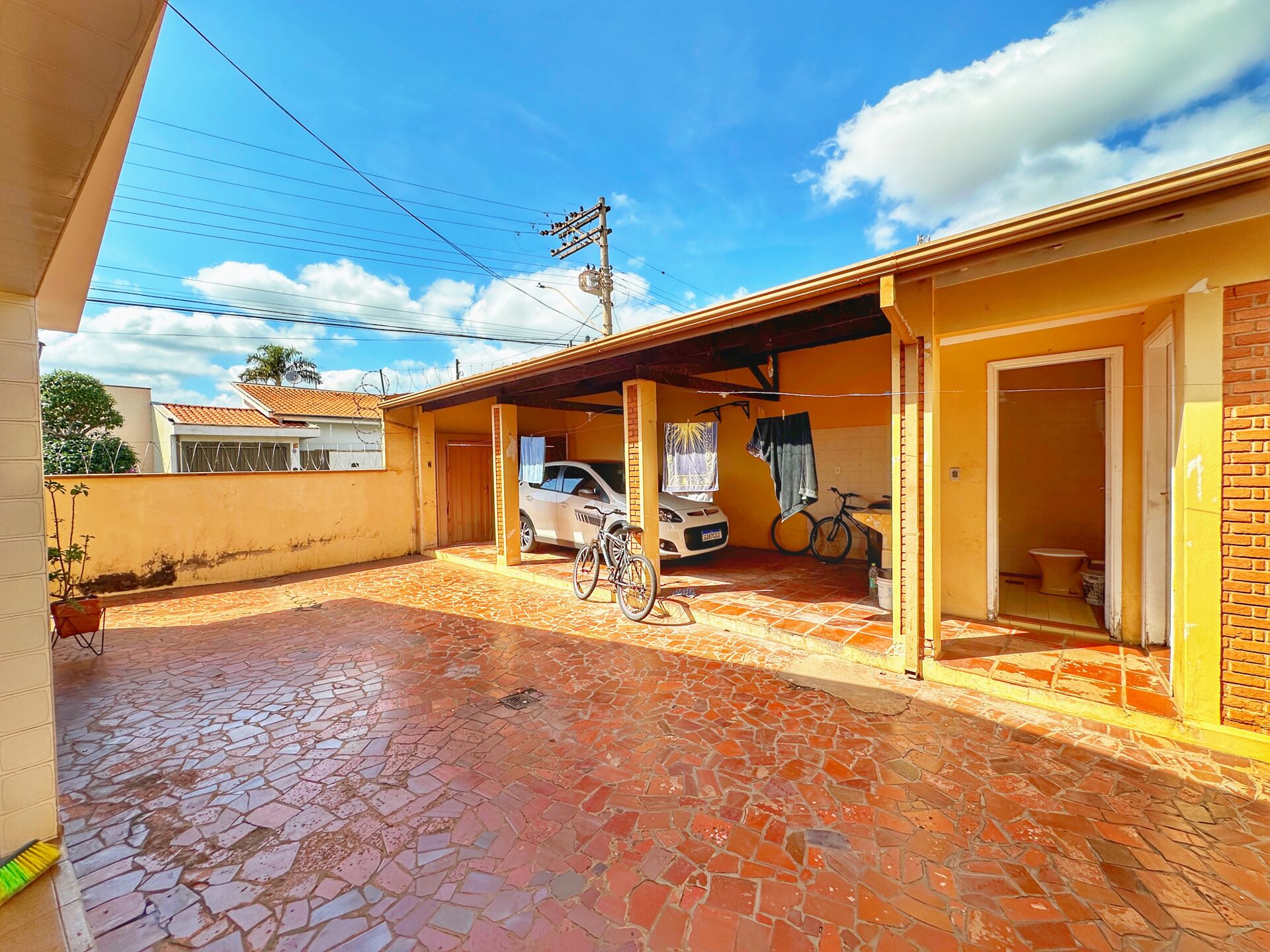 Casa à venda no bairro Centro em Santa Gertrudes/SP