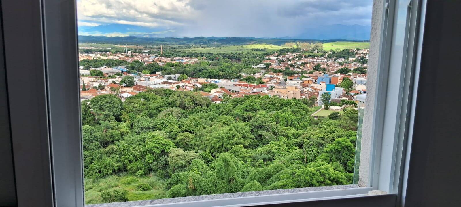 Apartamento Mobiliada à Venda no Condomínio da Fé – 4º Andar