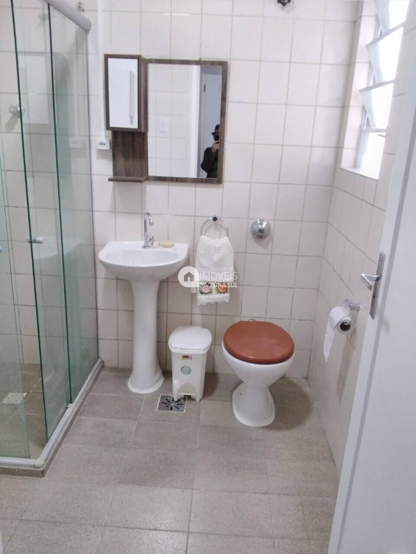 Apartamento 2 dormitórios no Rio Branco