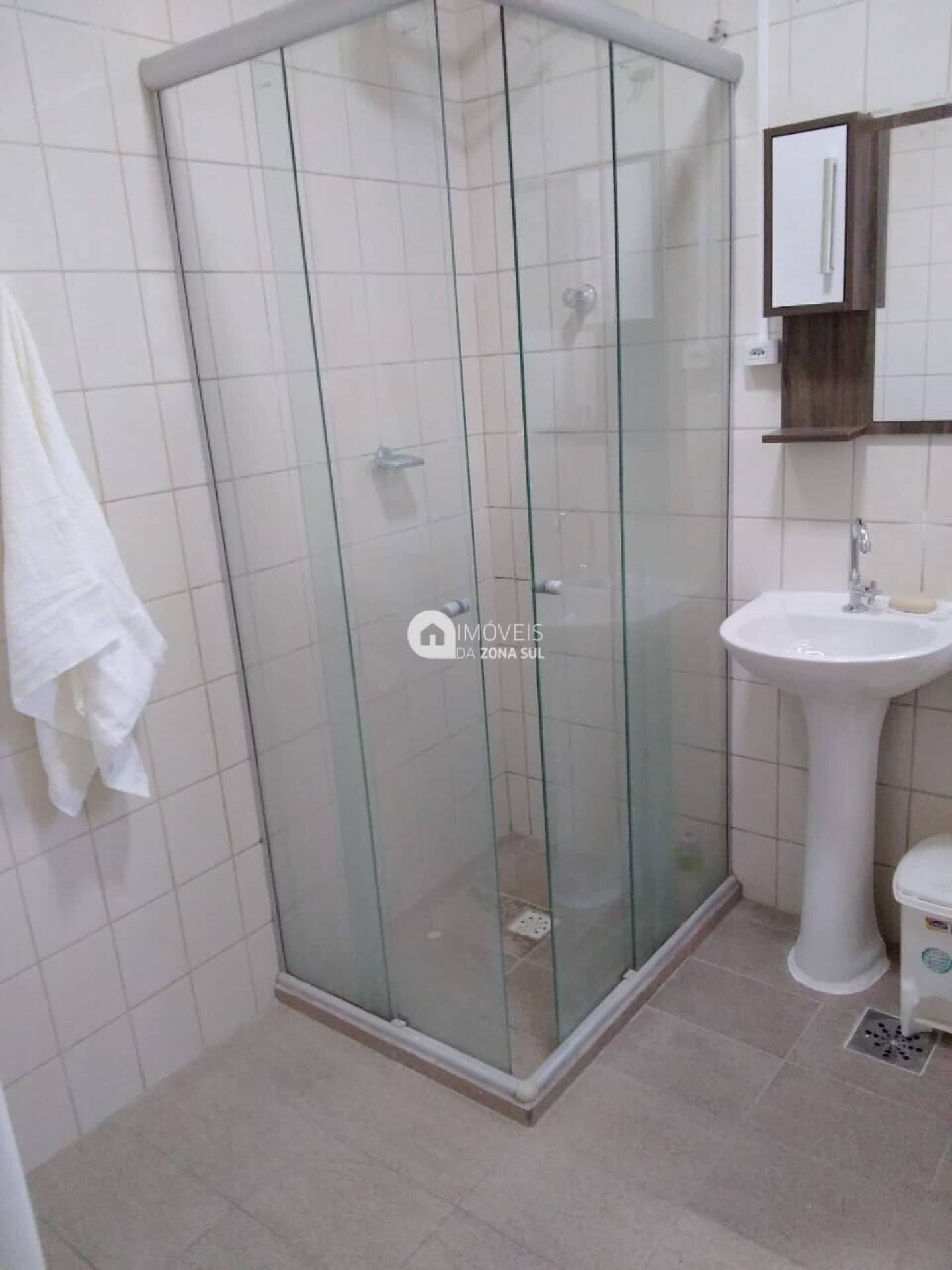 Apartamento 2 dormitórios no Rio Branco