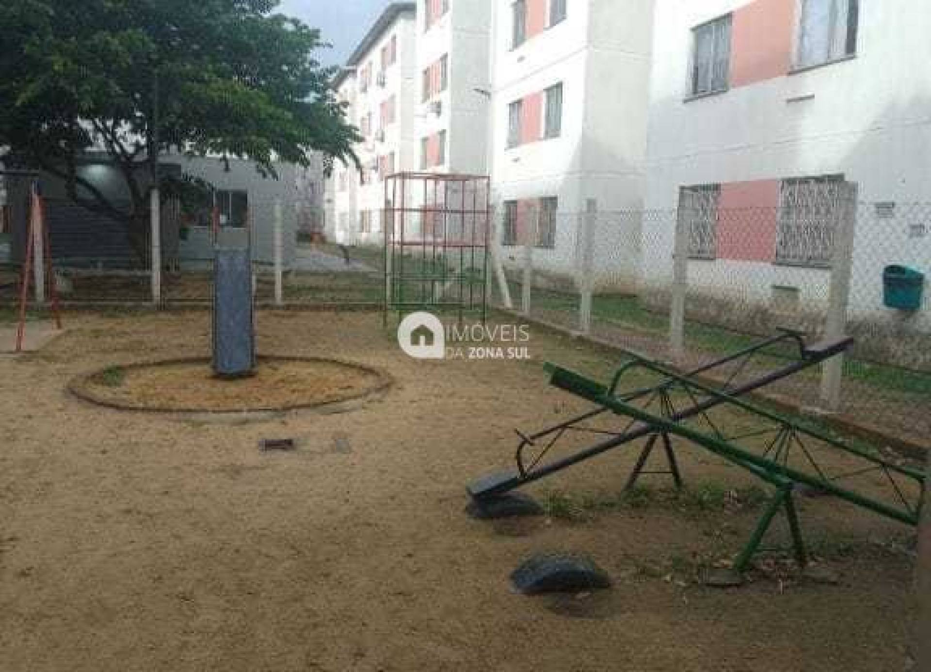 Apartamento no bairro Restinga, em Porto Alegre-RS