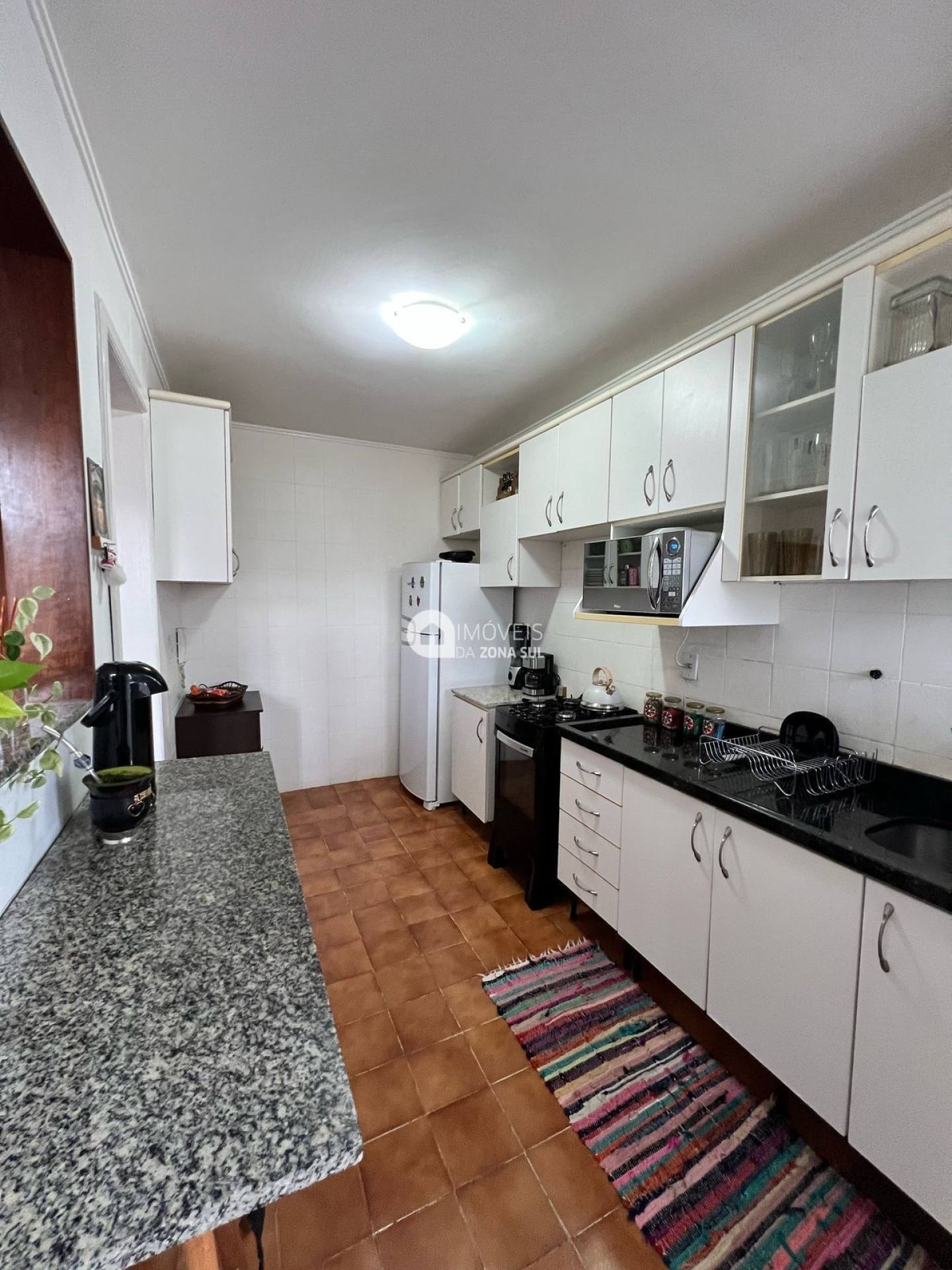Apartamento para Vender com 1 vaga de garagem com 1 quarto 1 banheiro no bairro Camaquã em Porto Alegre/RS
