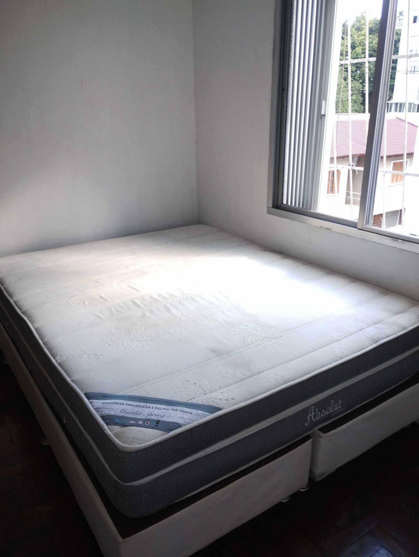 Apartamento para Vender com 1 vaga de garagem com 1 quarto 1 banheiro no bairro Petrópolis em Porto Alegre/RS