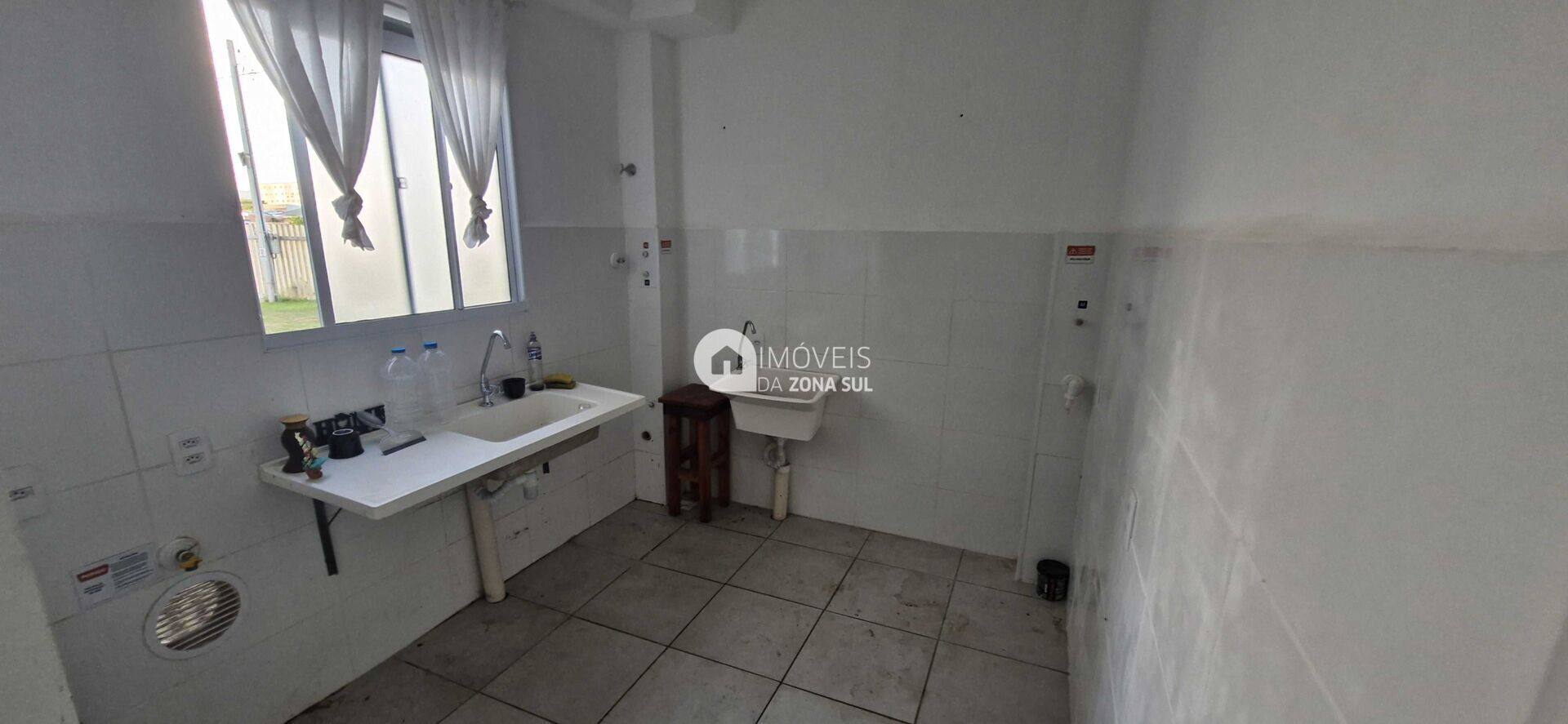 Apartamento Térreo em Restinga, Porto Alegre/RS