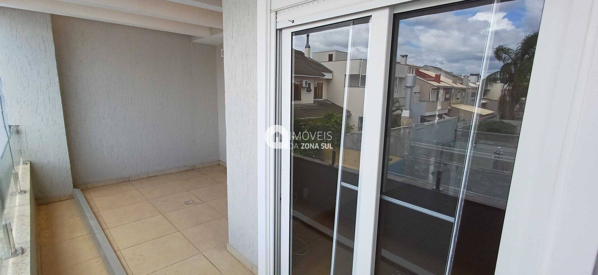 Ótimo Sobrado no Residencial Lagos de Nova Ipanema