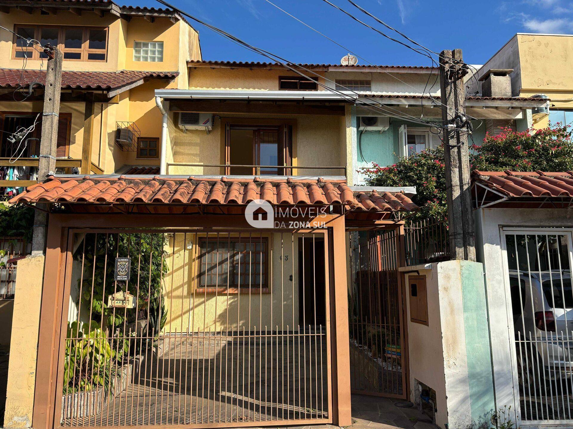 Casa para Vender com 1 vaga de garagem com 3 quartos 2 banheiros no bairro Hípica em Porto Alegre/RS