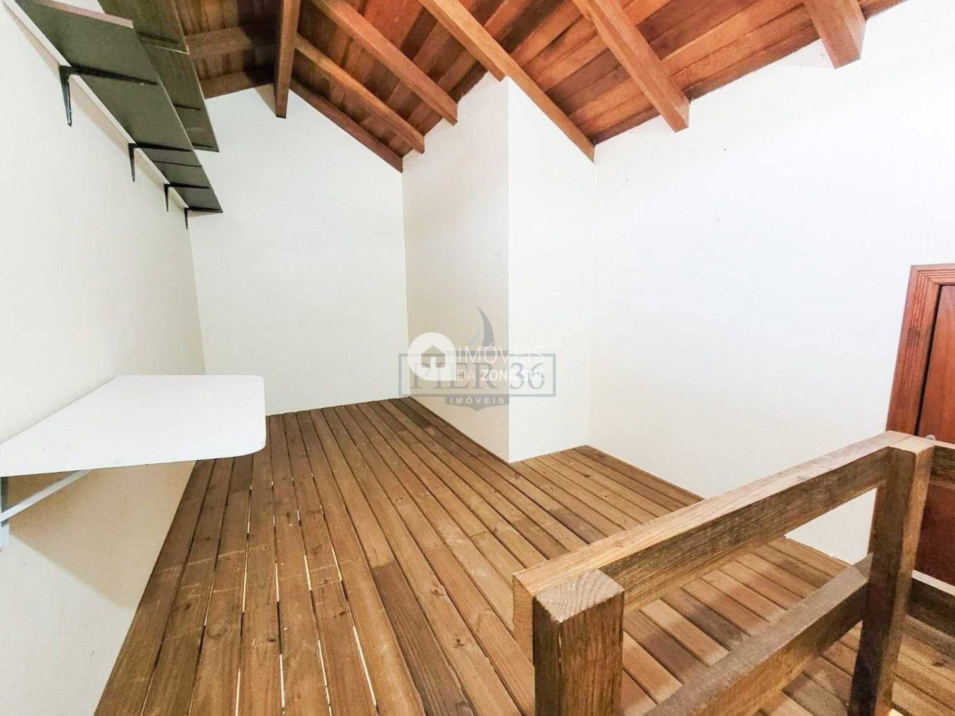 Casa para Vender com 1 vaga de garagem com 3 quartos 2 banheiros no bairro Hípica em Porto Alegre/RS