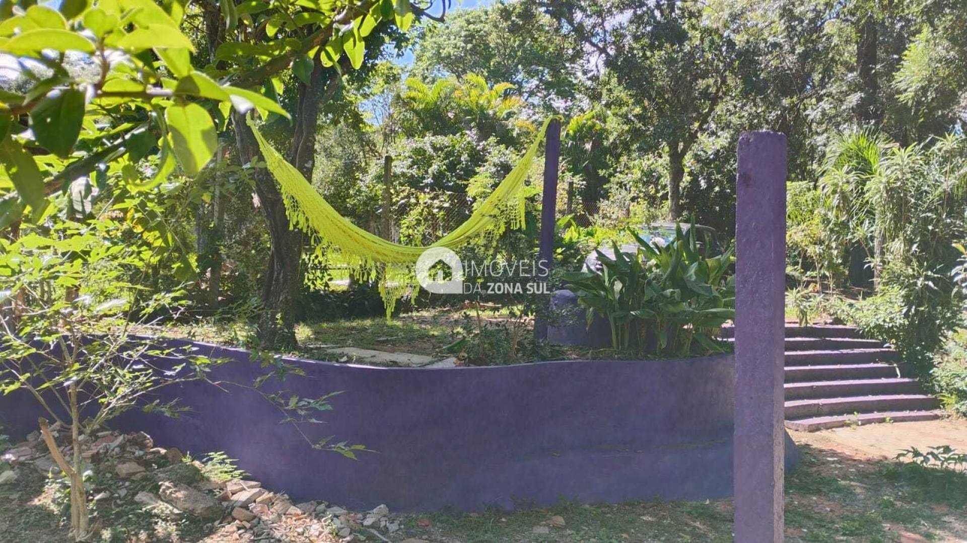 Terreno com Chalé no bairro Restinga