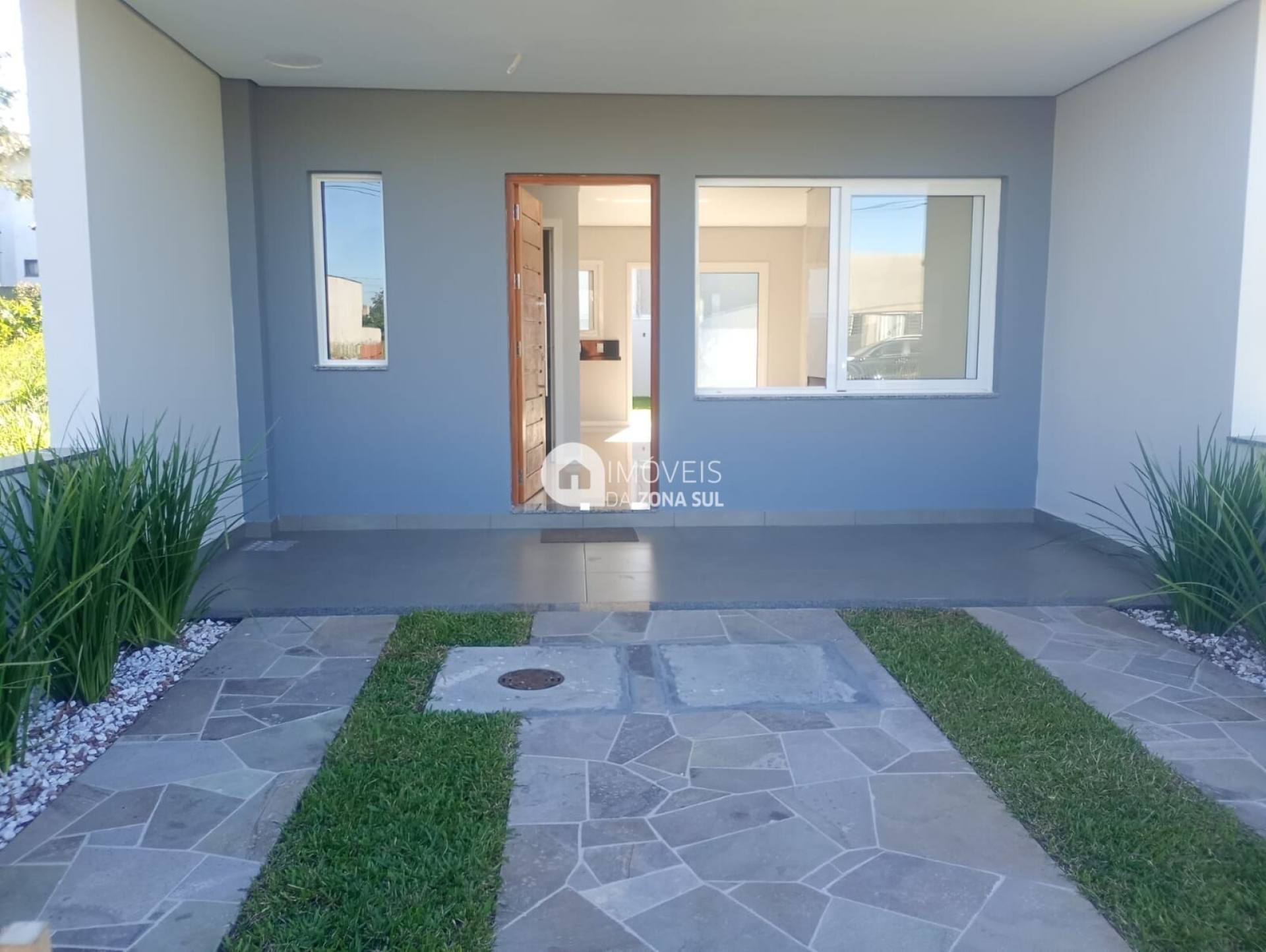 Casa para Vender com 2 vagas de garagem com 3 quartos 2 banheiros 1 suíte no bairro Aberta dos Morros em Porto Alegre/RS