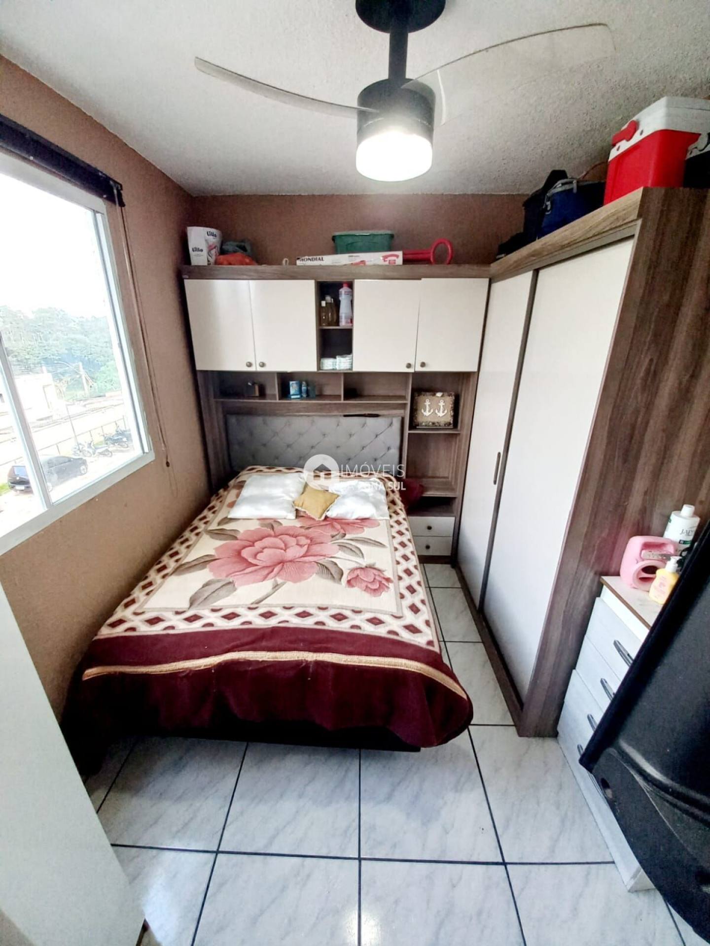 Apartamento para Vender com 2 quartos 1 banheiro no bairro Restinga em Porto Alegre/RS