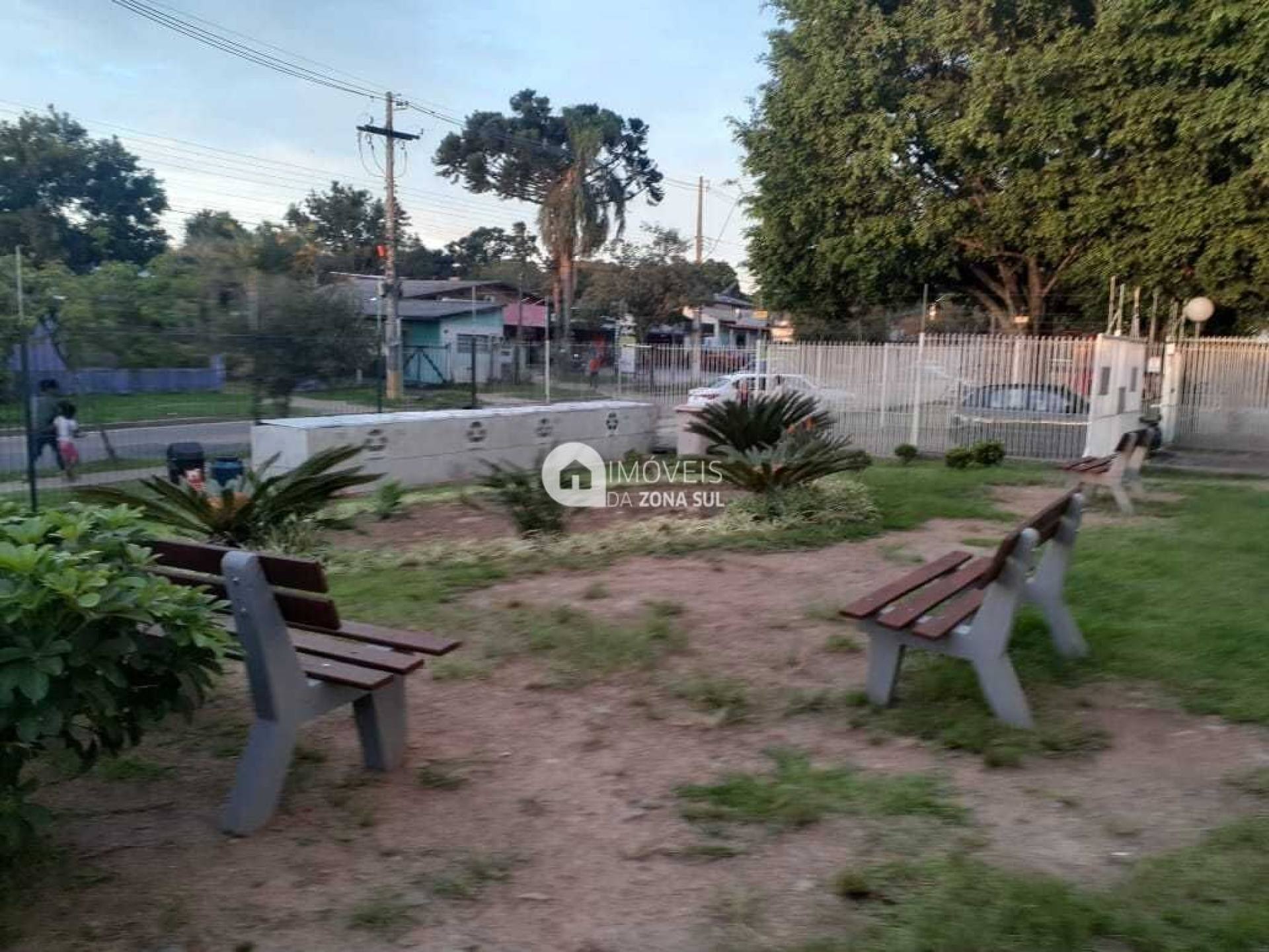 Apartamento para Vender com 1 vaga de garagem com 2 quartos 1 banheiro no bairro Restinga em Porto Alegre/RS