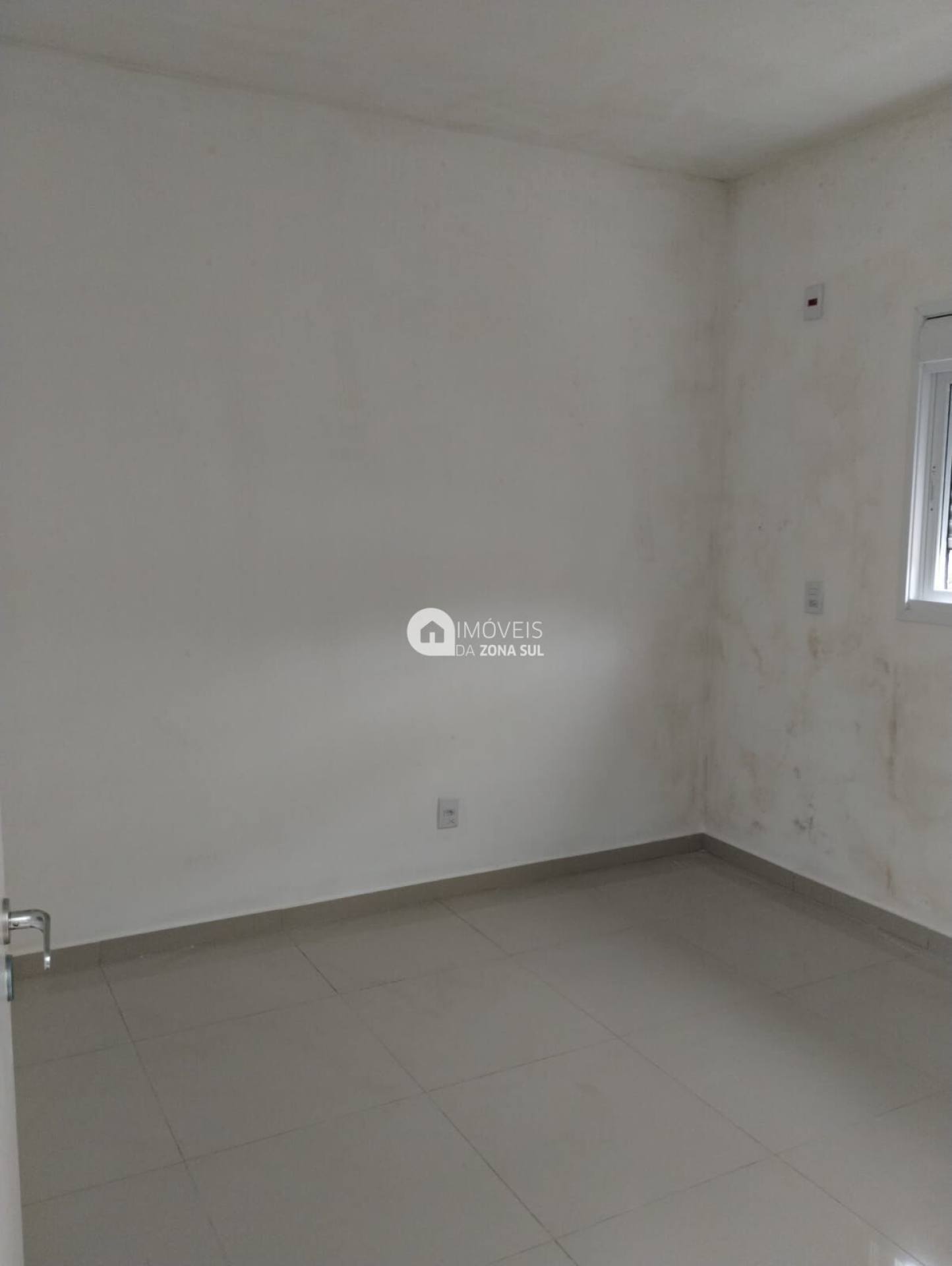 Casa para Vender com 1 vaga de garagem com 3 quartos 2 banheiros 1 suíte no bairro Aberta dos Morros em Porto Alegre/RS