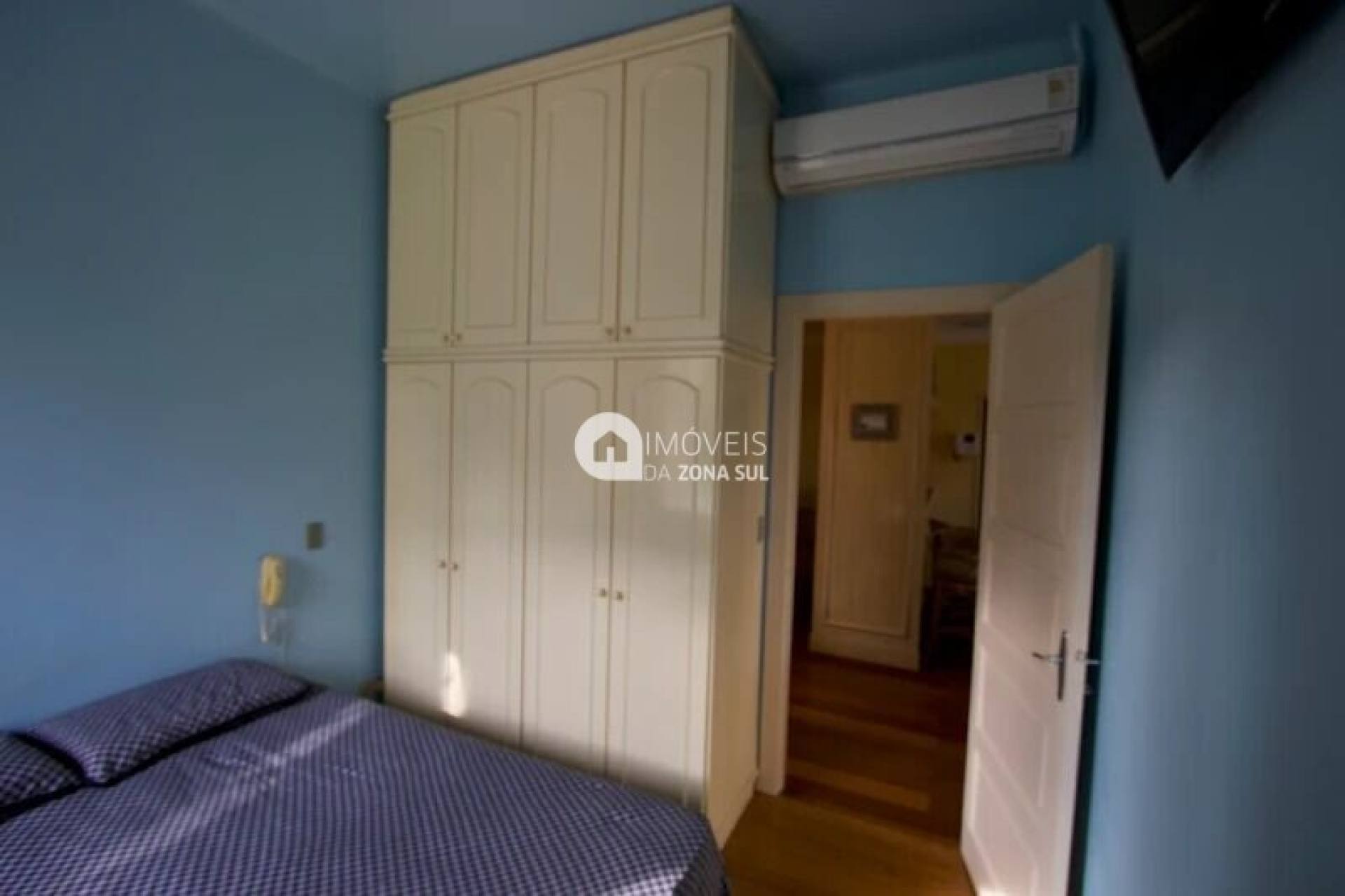 Casa Alto Padrão no bairro Ponta Grossa com Praia particular