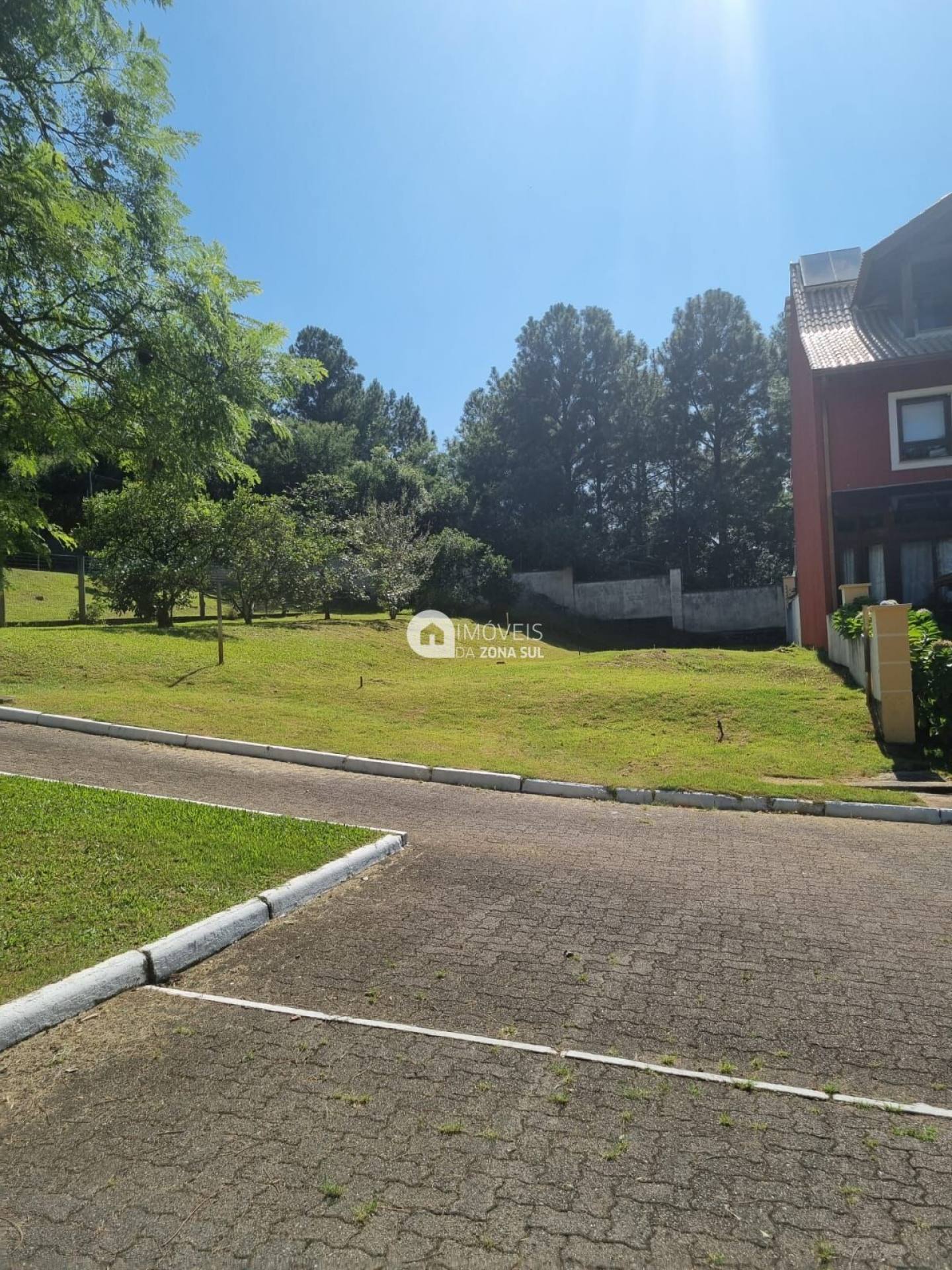 Terreno para Vender no bairro Restinga em Porto Alegre/RS