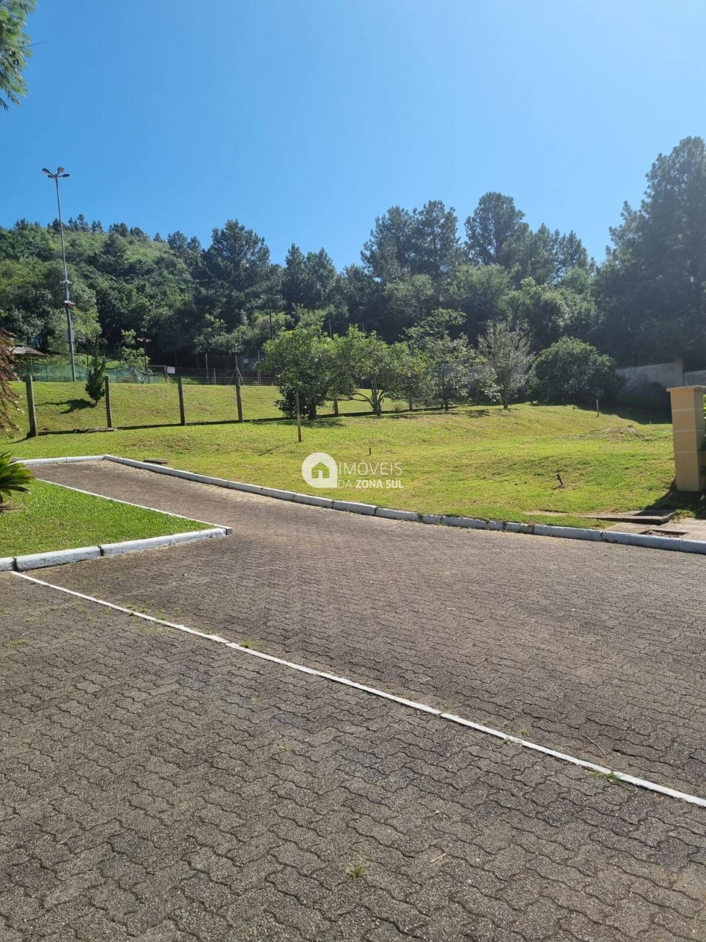 Terreno para Vender no bairro Restinga em Porto Alegre/RS