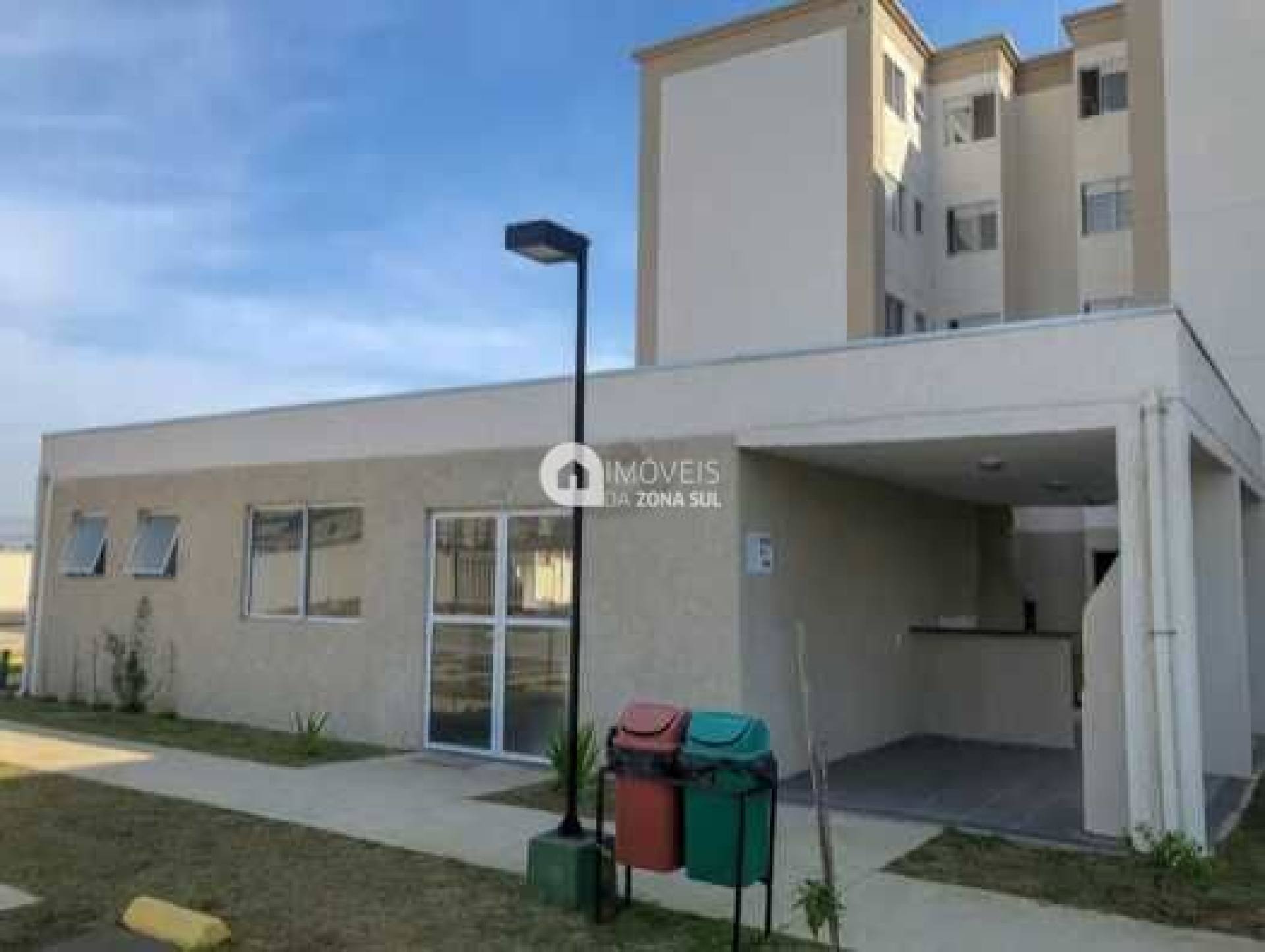 Apartamento para Vender com 1 vaga de garagem com 2 quartos 1 banheiro no bairro Restinga em Porto Alegre/RS