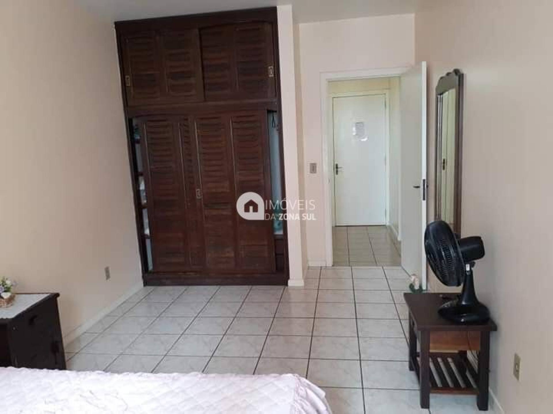 Apartamento para Vender com 1 vaga de garagem com 2 quartos 1 banheiro no bairro Centro em Torres/RS