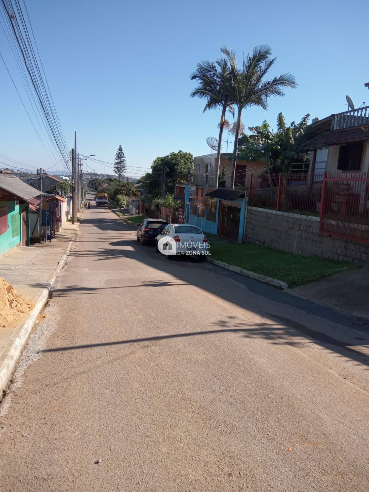 Casa para Vender com 2 vagas de garagem com 2 quartos 1 banheiro no bairro Campo Novo em Porto Alegre/RS