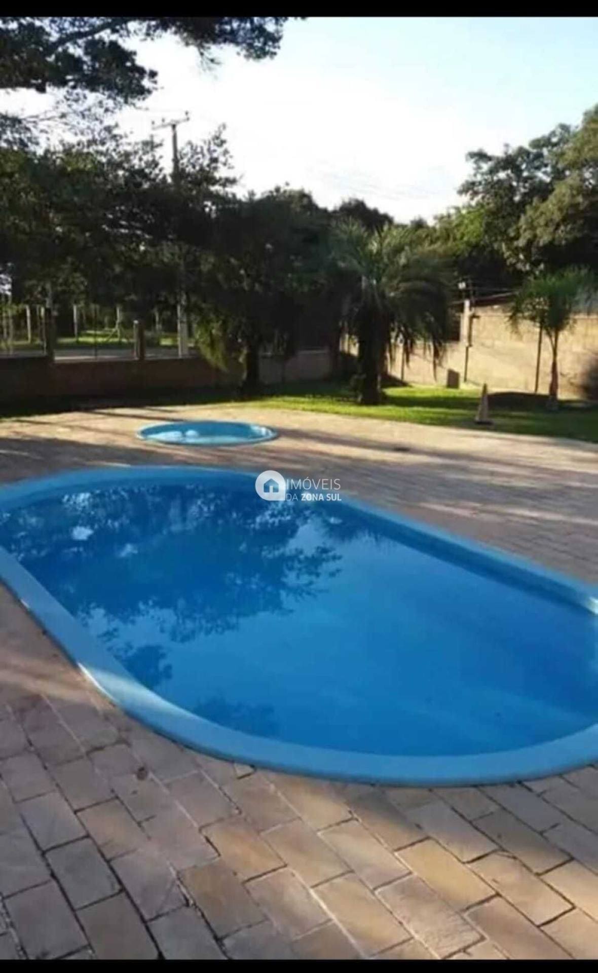 Apartamento para Vender com 1 vaga de garagem com 2 quartos 1 banheiro no bairro Restinga em Porto Alegre/RS