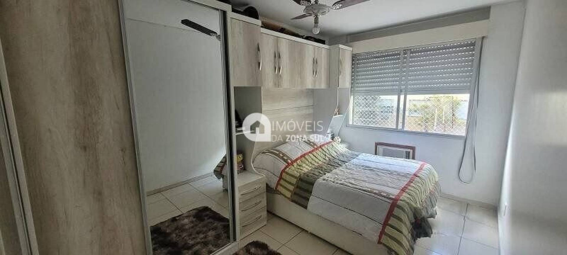 Apartamento para Vender com 1 vaga de garagem com 2 quartos 1 banheiro no bairro Tristeza em Porto Alegre/RS