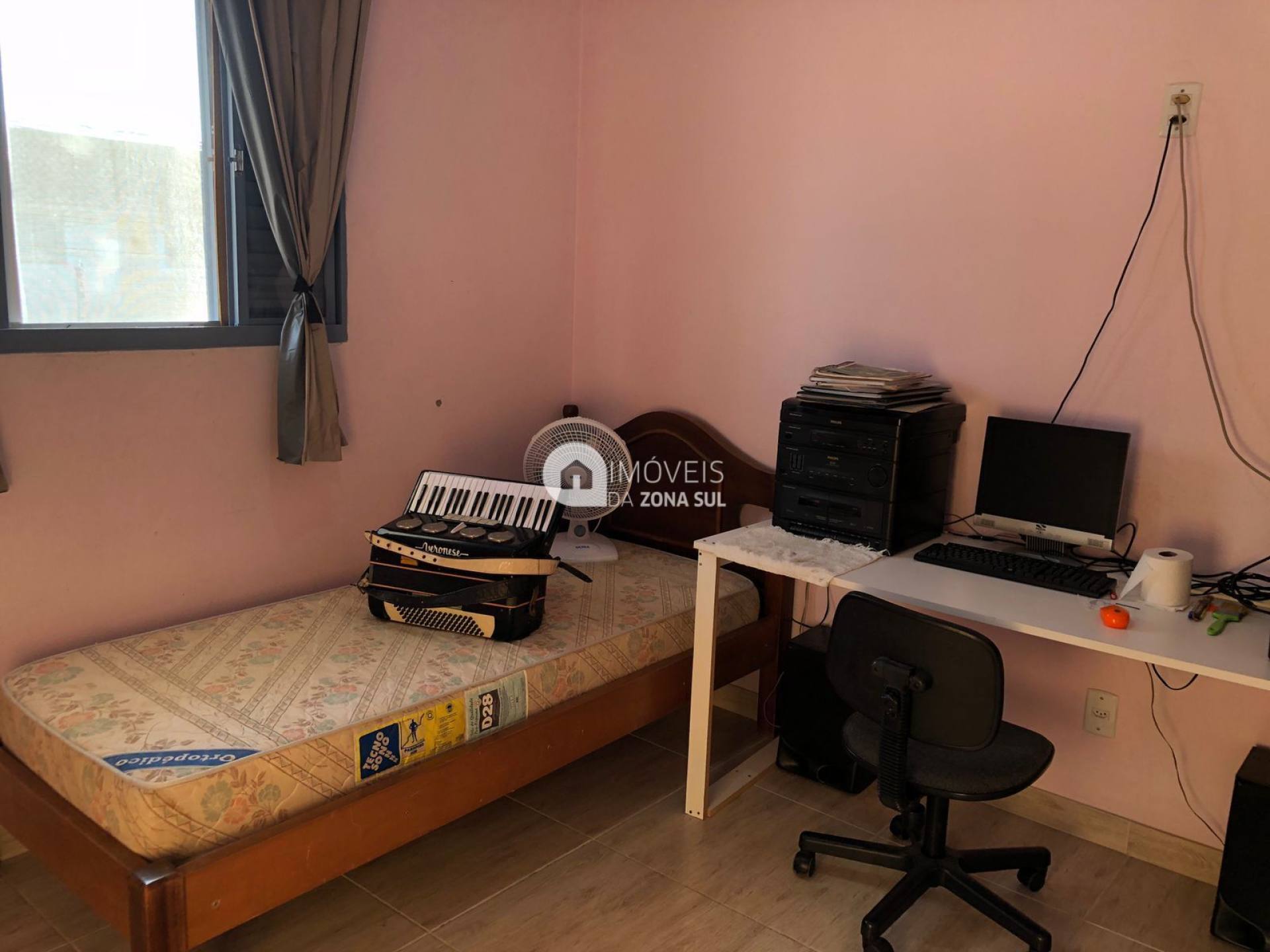 Casa para Vender com 1 vaga de garagem com 2 quartos 1 banheiro no bairro Hípica em Porto Alegre/RS