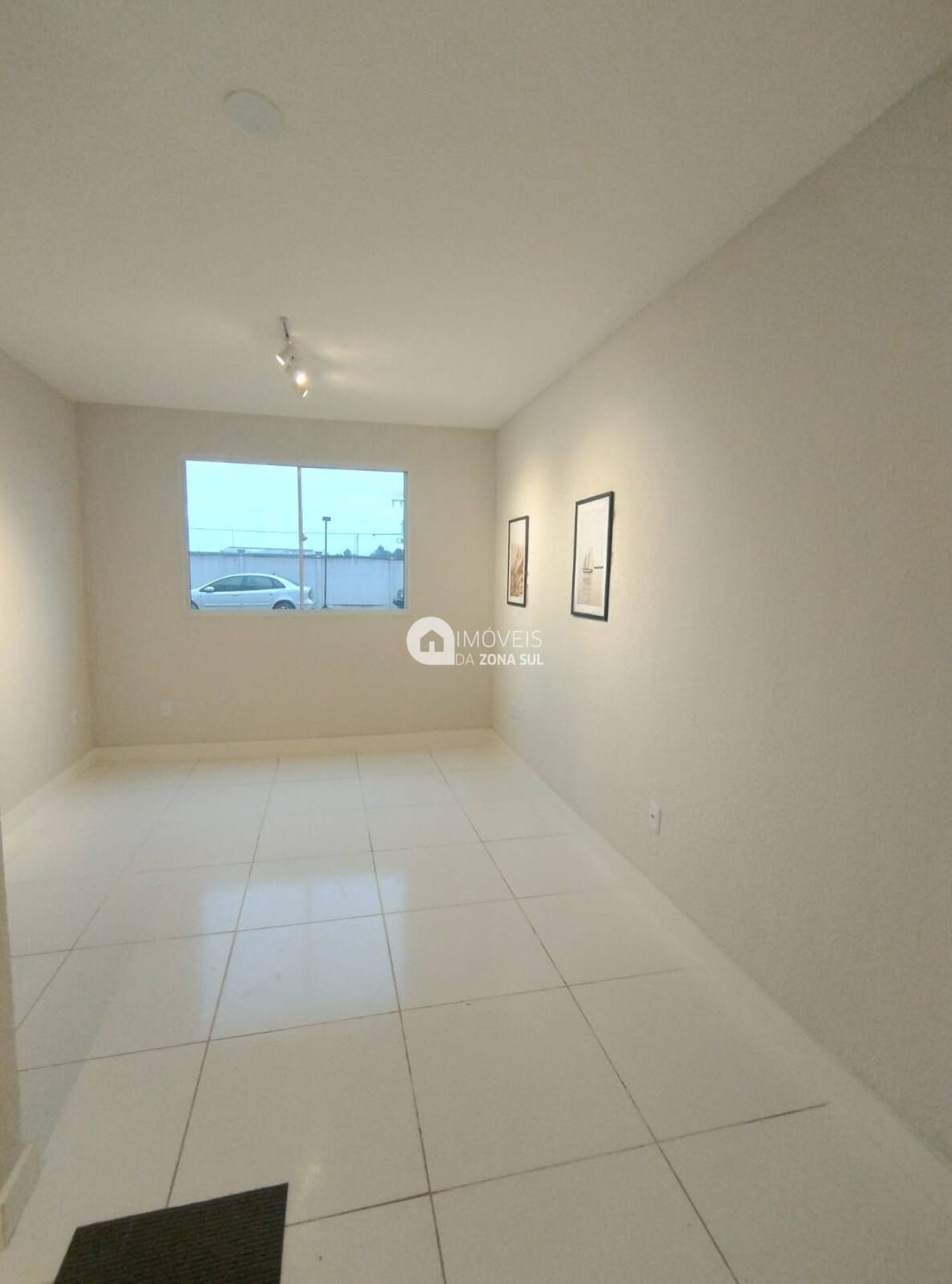 Apartamento para Vender com 1 vaga de garagem com 2 quartos 1 banheiro no bairro Restinga em Porto Alegre/RS
