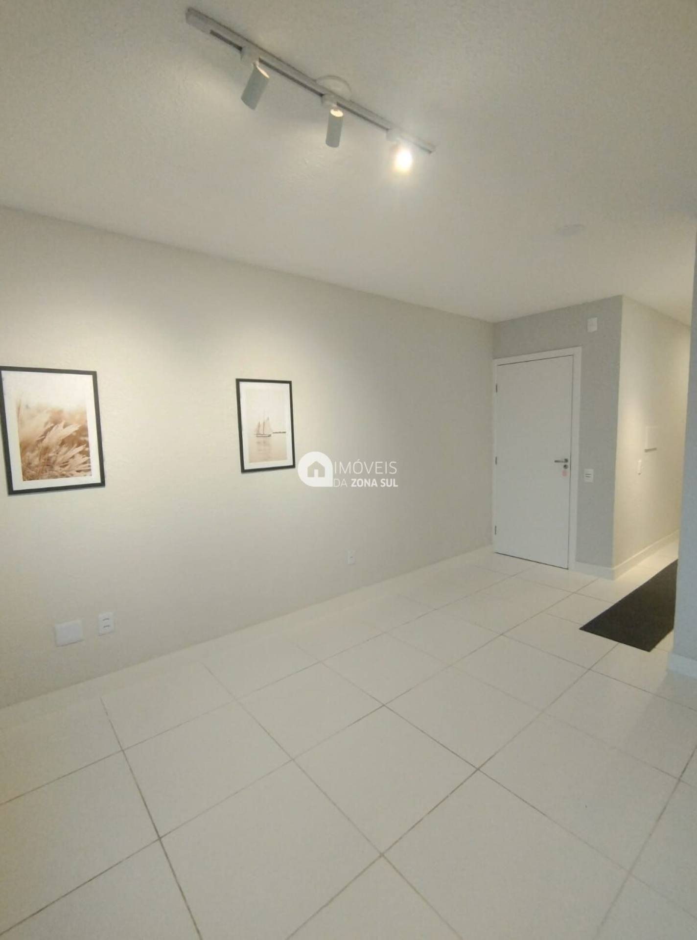 Apartamento para Vender com 1 vaga de garagem com 2 quartos 1 banheiro no bairro Restinga em Porto Alegre/RS